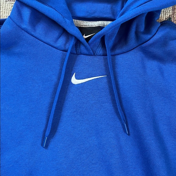 NEW - Nike Women's Royal Blue Hoodie - Picture 2 of 4